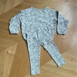 Rylee + Cru Textured grey floral matching set outfit size 2-3
